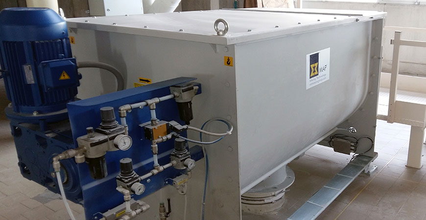 Single-Shaft Ribbon Blenders WBR - 2