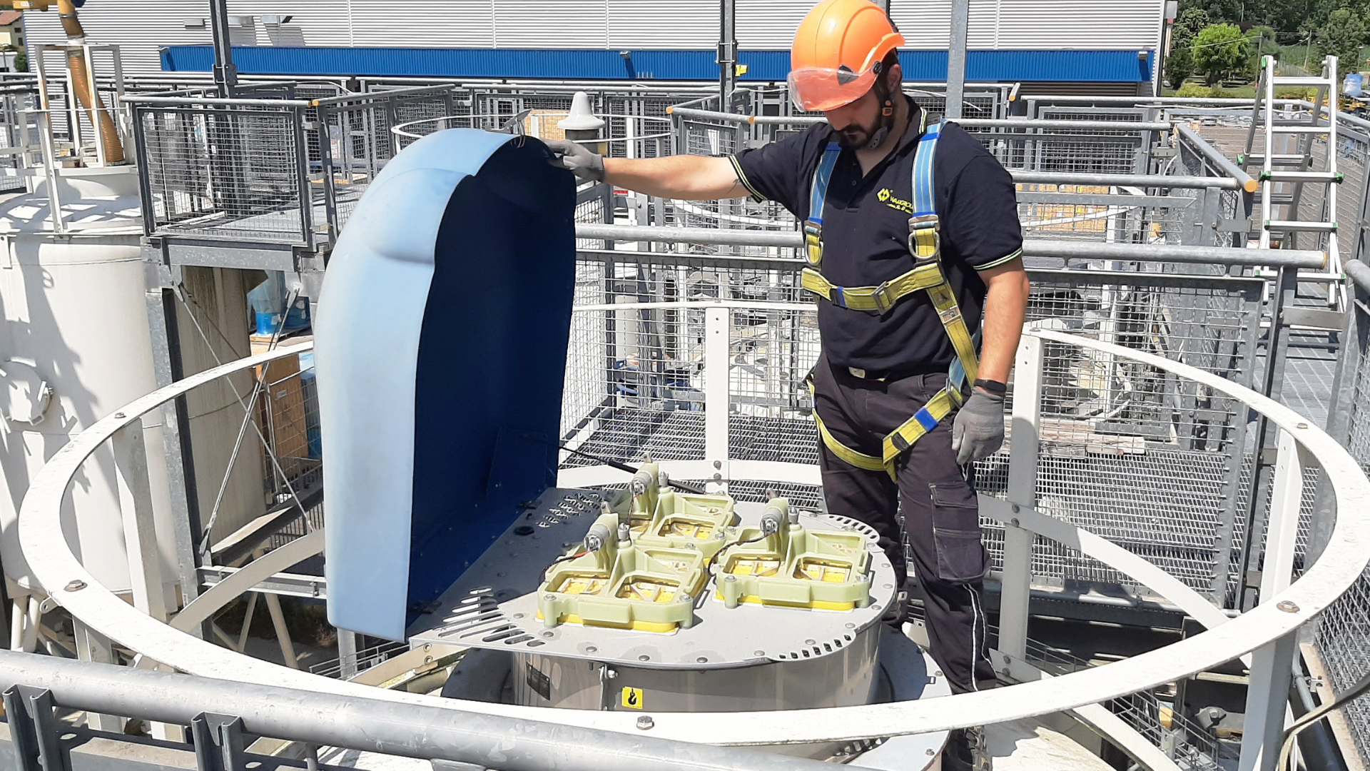 Electromechanically Pulse-cleaned Dust Collectors